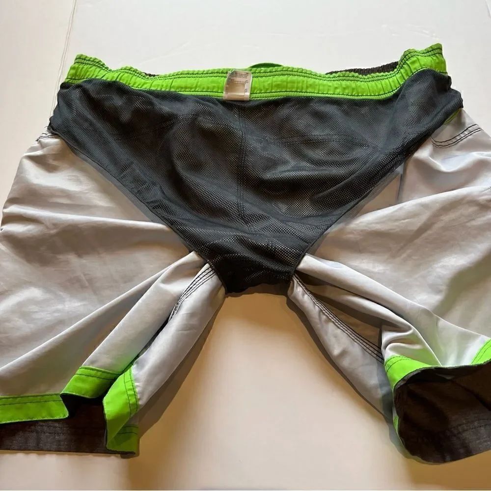 Speedo Men's Swim Trunks Mesh Lining Gray/Lime Green Size Large - Picture 8 of 8